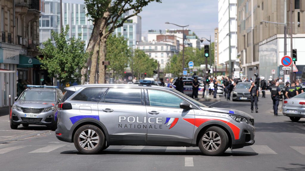 Attaque au couteau à Paris: le suspect libéré de garde à vue pour raison psychiatrique