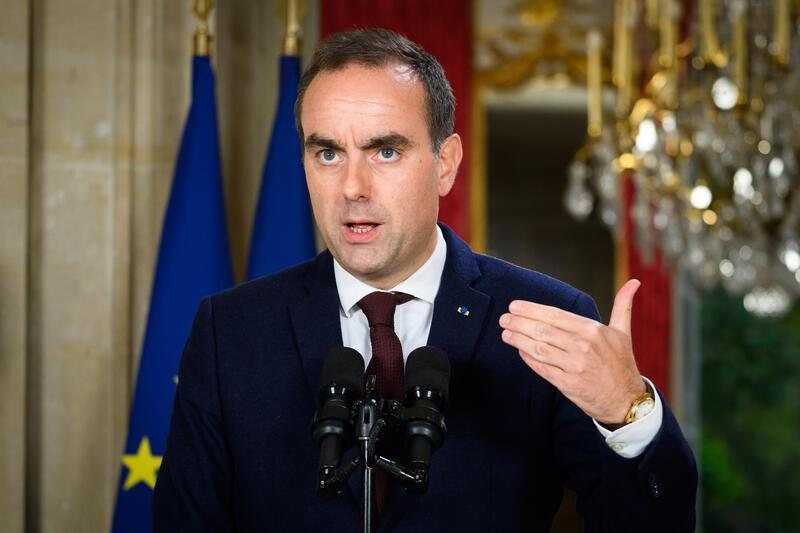 Lecornu annonce 50 millions d'euros pour les communes rurales et une aide aux stations-service isolées