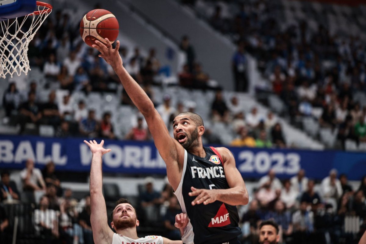 Nicolas Batum, ancien capitaine des Bleus, prend sa retraite après 18 saisons en NBA