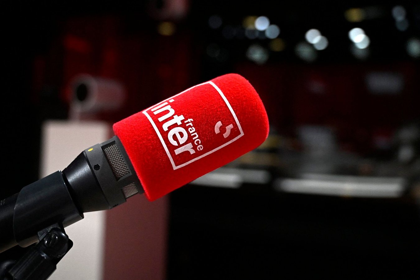 Charles Sapin annonce la suppression de son édito hebdomadaire sur France Inter
