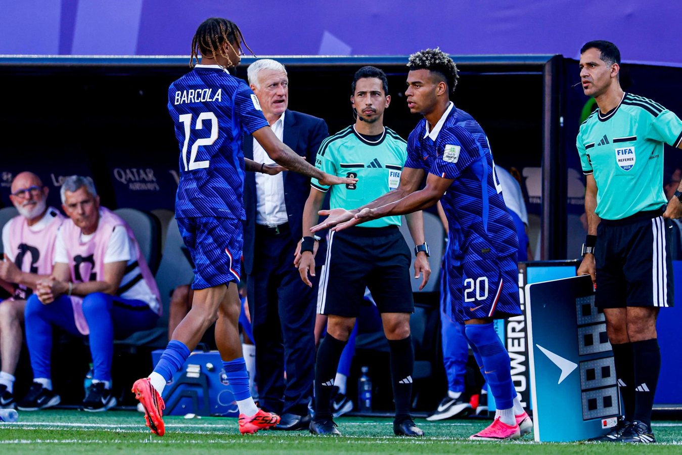 France-Maroc: les binationaux partagés entre stress et fierté avant le quart de finale