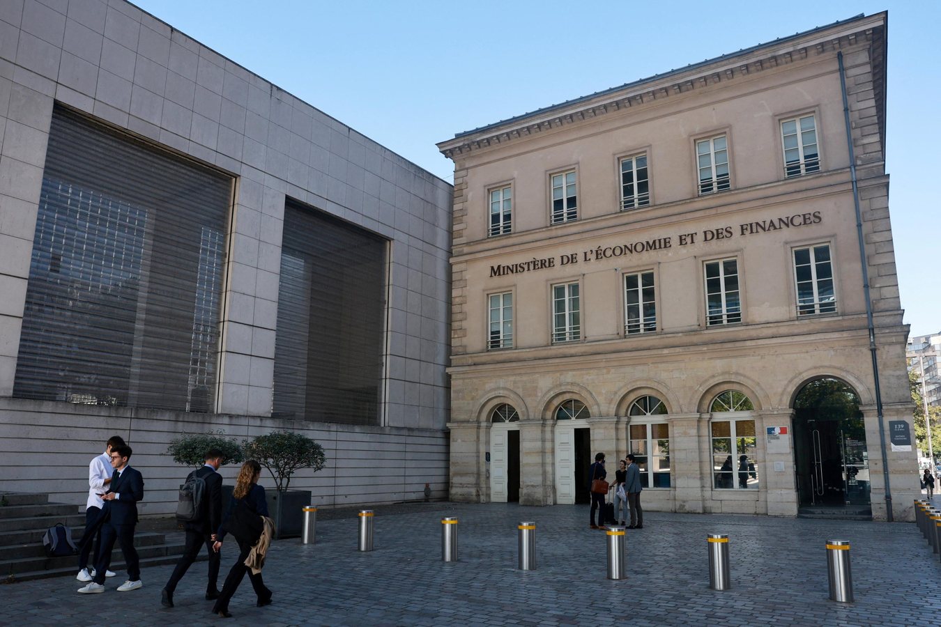 Le projet de budget de la Sécurité sociale 2027 prévoit le gel des allocations familiales et la désindexation des retraites
