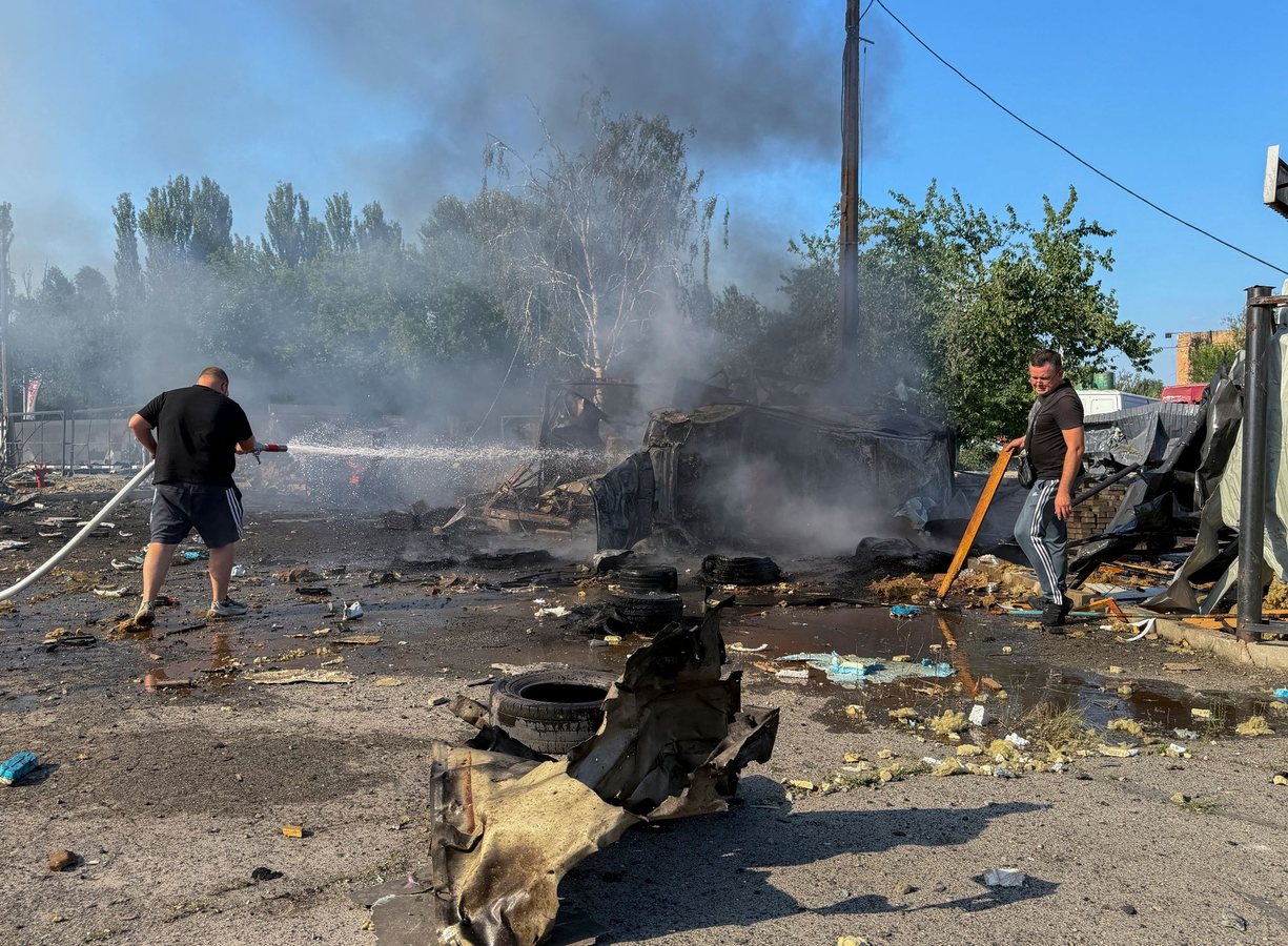 Six morts dans des frappes ukrainiennes, la Russie affirme avoir détruit 635 drones