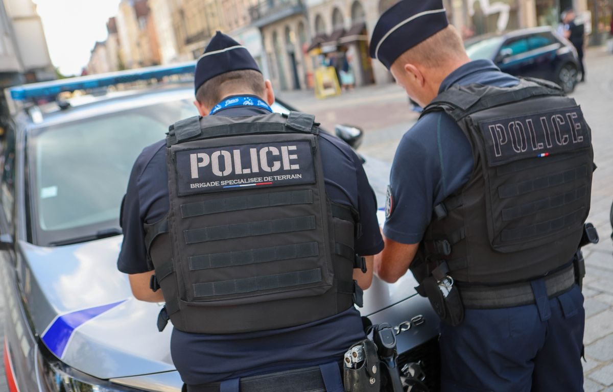 Carcassonne : un policier filmé jetant un sans-abri au sol, l'IGPN saisie