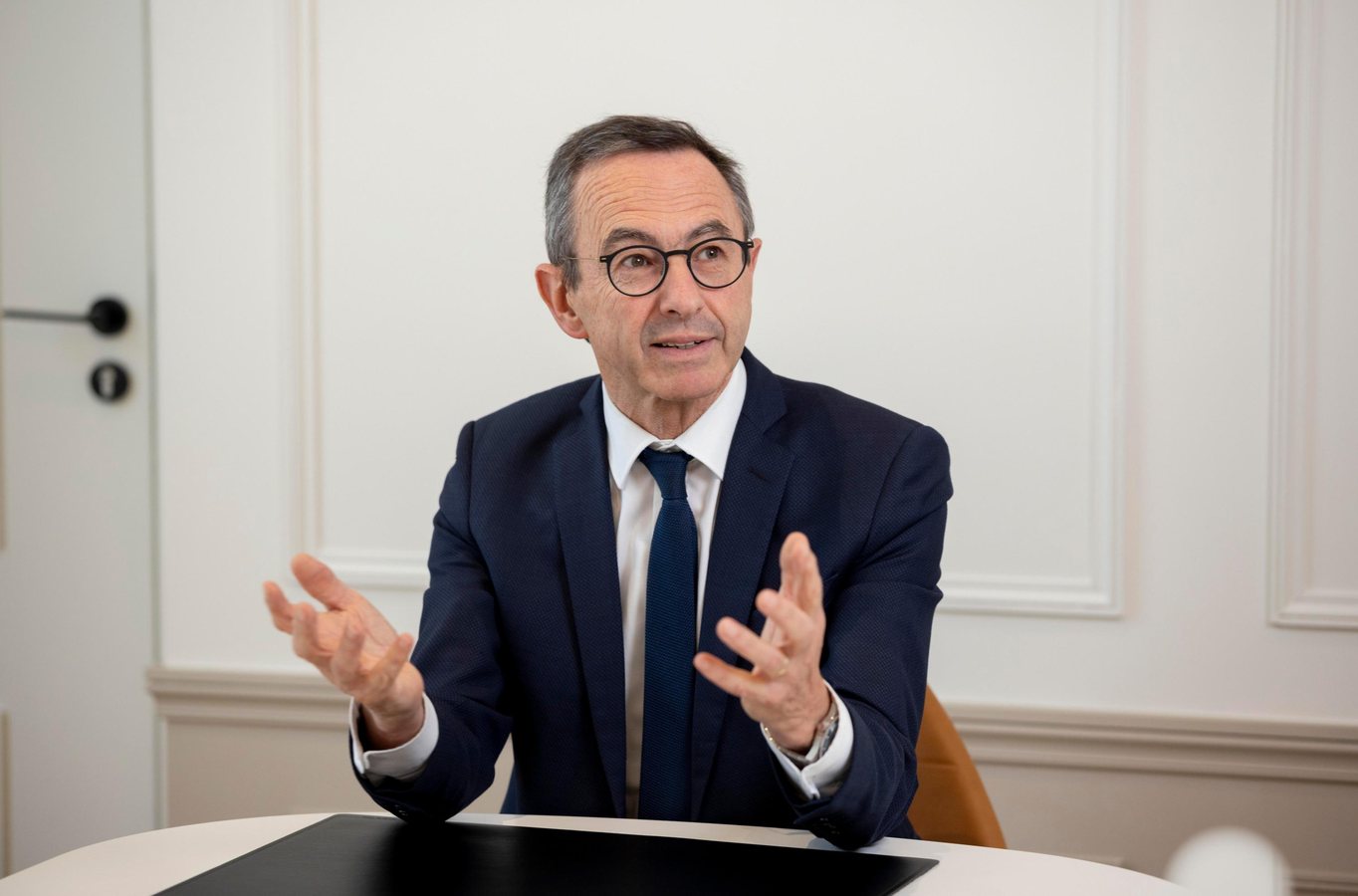 Présidentielle 2027 : Bruno Retailleau promet 197 milliards d'euros d'économies d'ici 2032