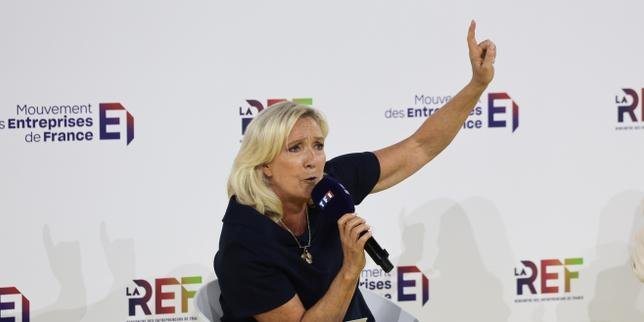 Retraite à 62 ans : Marine Le Pen assume sa rupture avec la ligne de Jordan Bardella