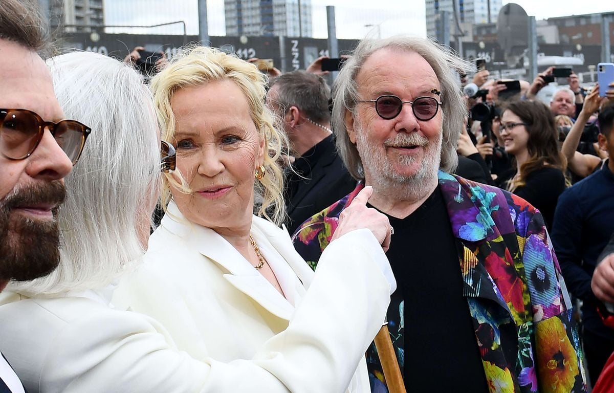 En Suède, Benny Andersson d'ABBA revisite « Mamma Mia » en soutien à Magdalena Andersson