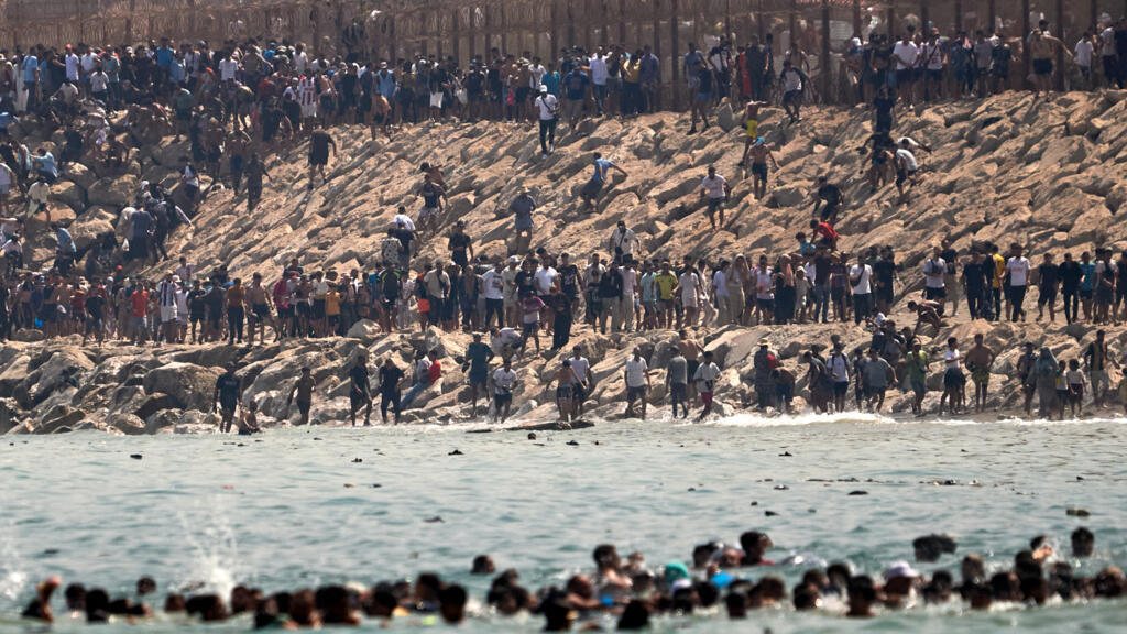 L’Espagne déploie l’armée à Ceuta après la mort de neuf migrants