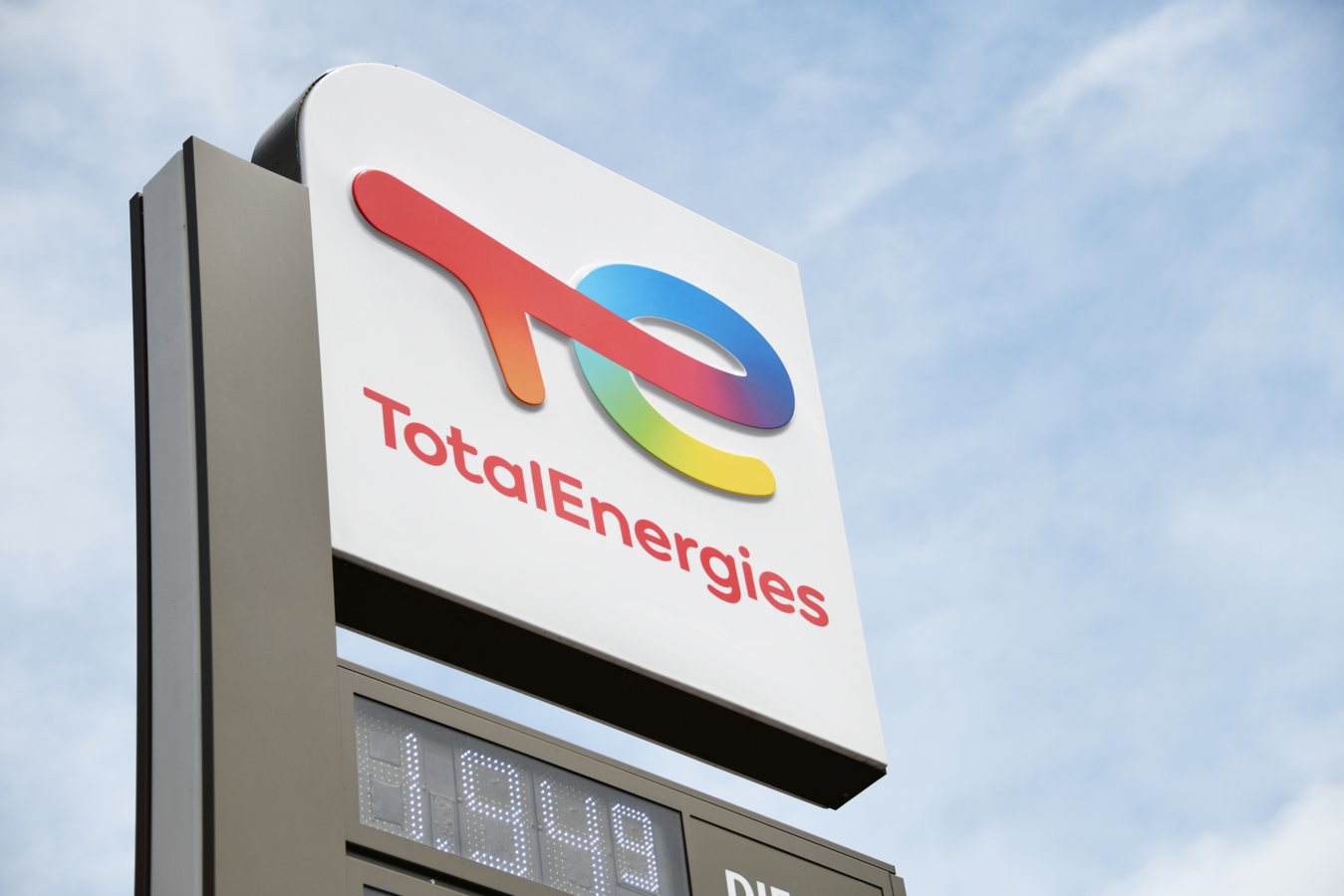TotalEnergies rétablit le plafonnement des prix des carburants dans toutes ses stations-service