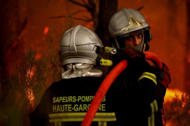 Emmanuel Macron réunit une cellule de crise face aux incendies en Gironde