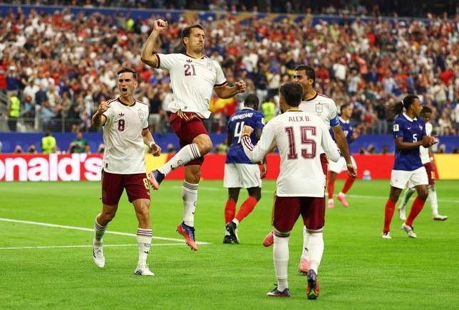 Keir Starmer évoque un jour férié si l'Angleterre remporte la Coupe du monde