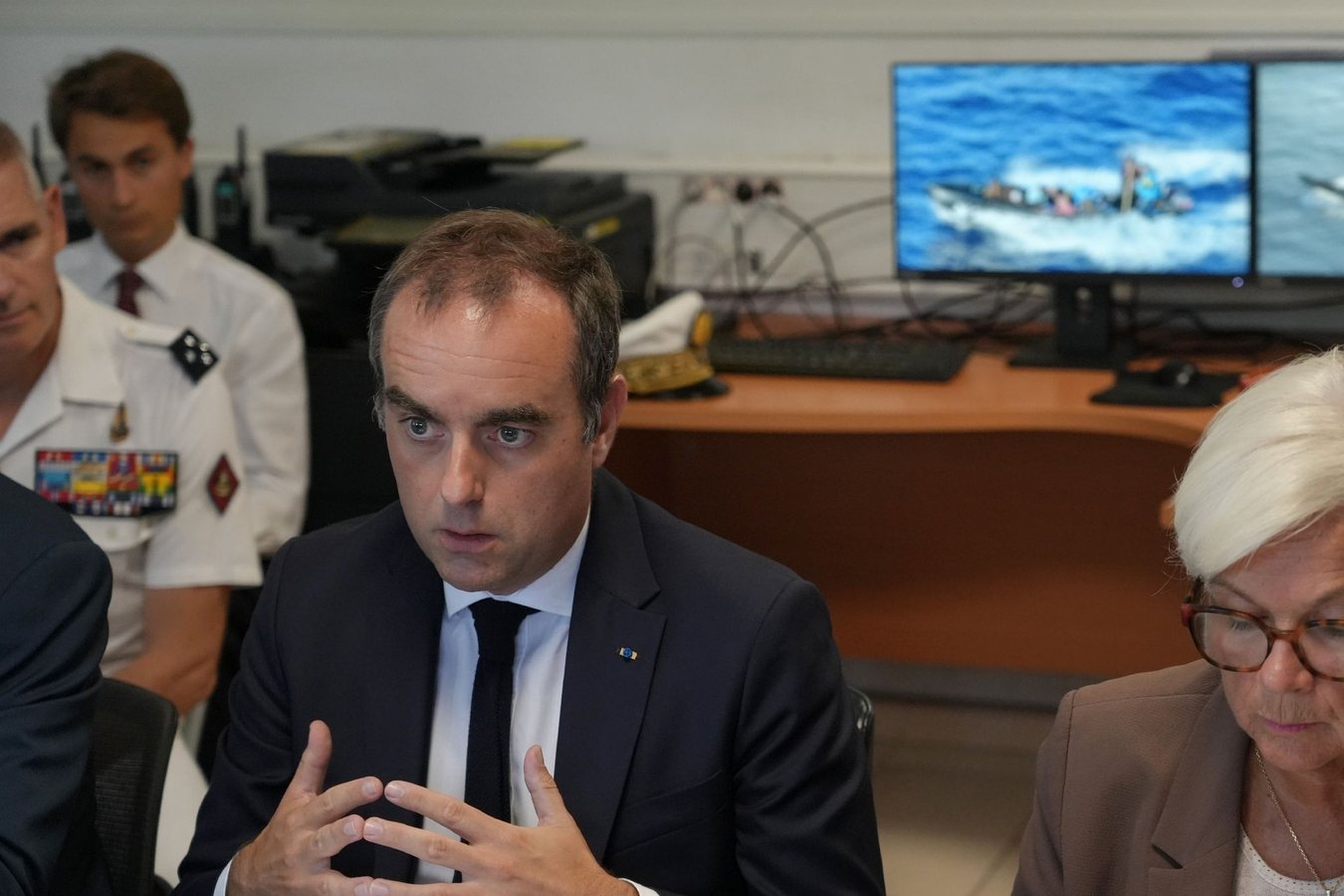 Mayotte : Sébastien Lecornu conditionne l'aide au développement à la lutte contre l'immigration clandestine