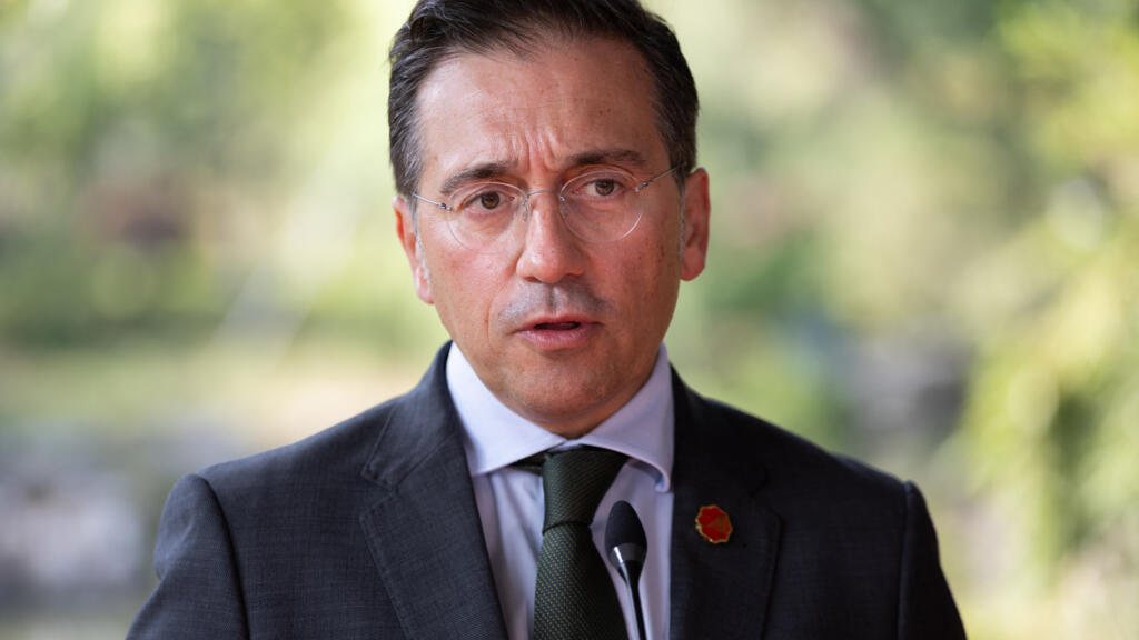 José Manuel Albares met en garde contre le négationnisme climatique face aux incendies en Espagne