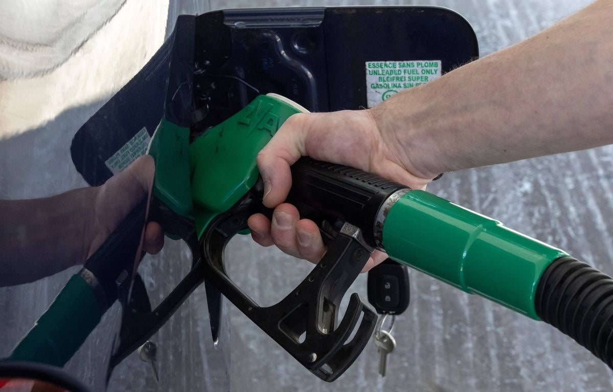 Carburants : les alternatives au plein classique sont-elles légales et sans risque ?
