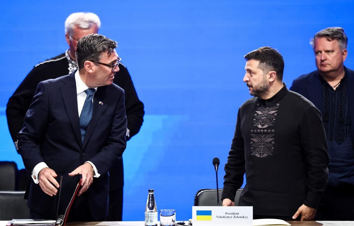 Guerre en Ukraine : Macron appelle à la retenue, l’UE débloque 6,1 milliards d’euros