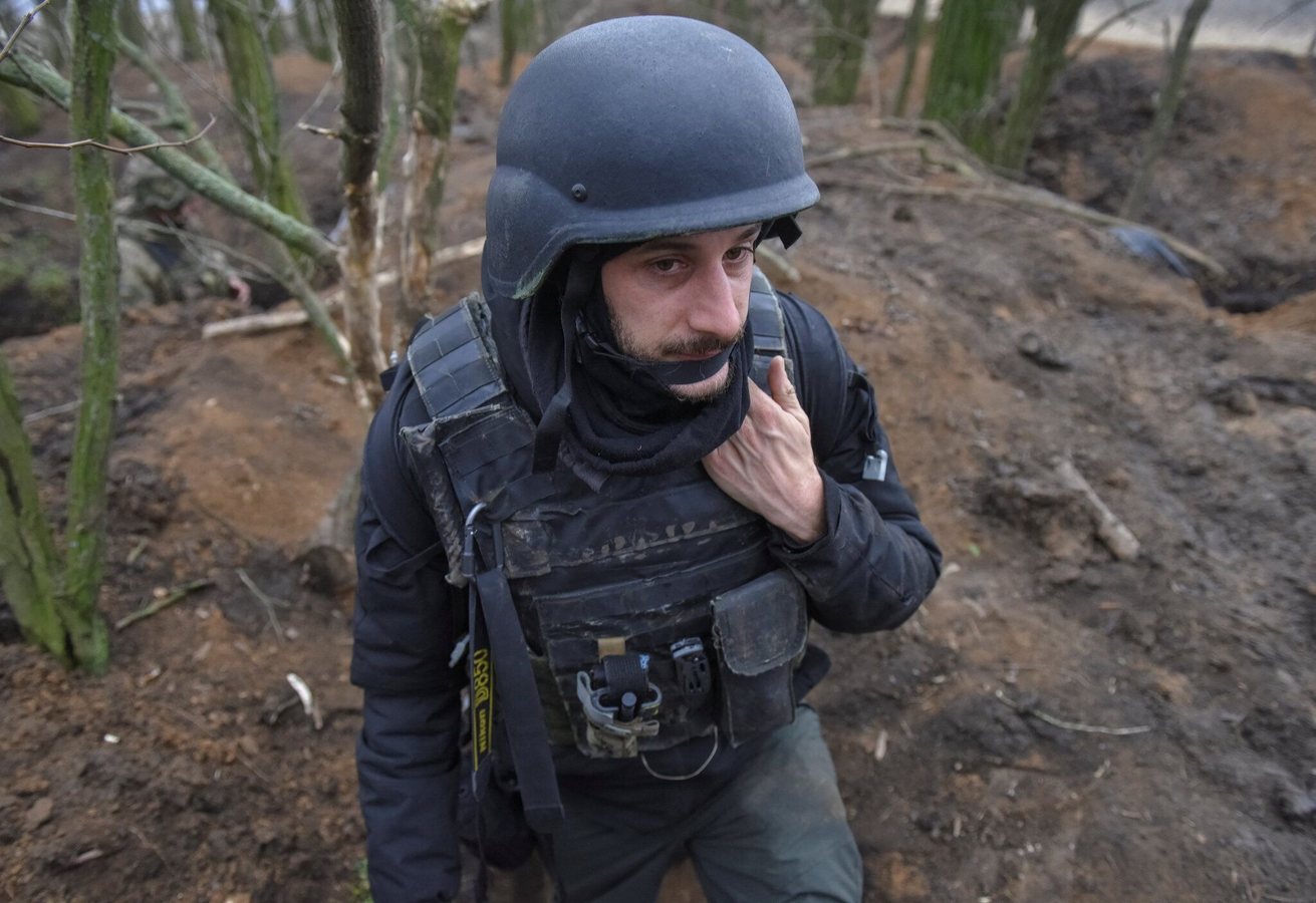 Le photojournaliste français Antoni Lallican décoré de la Légion d'honneur à titre posthume
