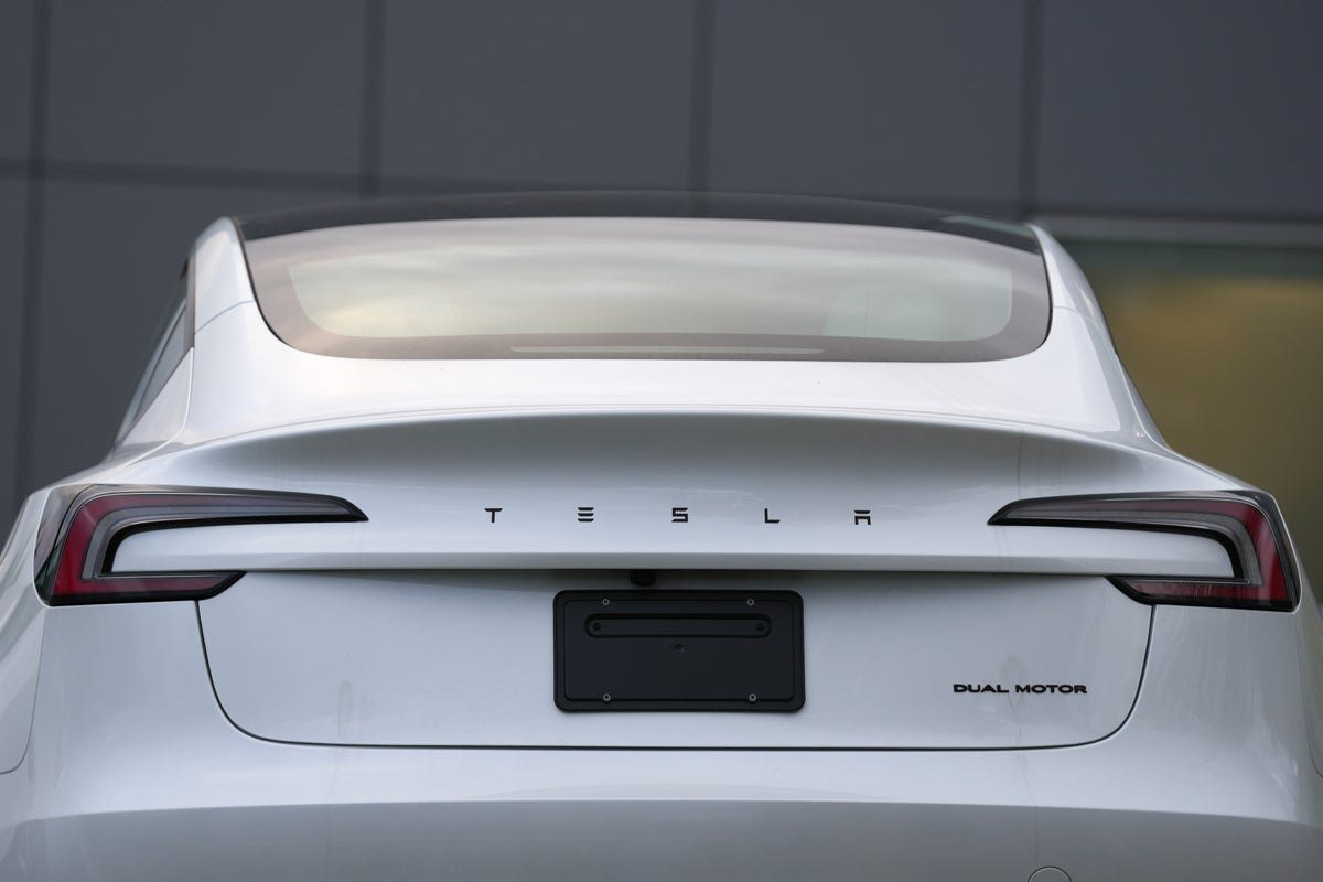 Baisse des bénéfices chez Tesla malgré une hausse des ventes