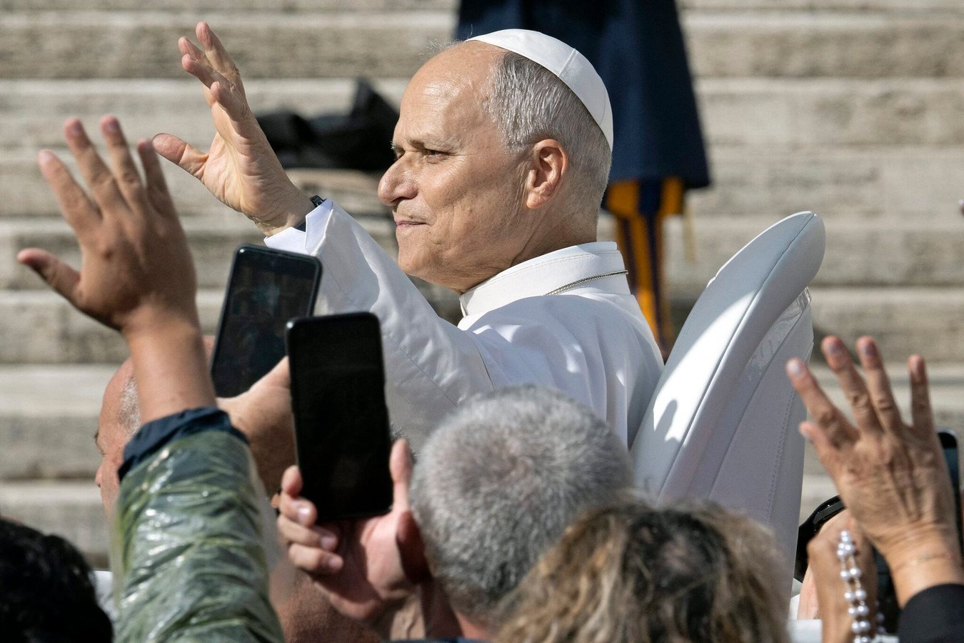 Le cancer du pape Léon XIV était localisé, aucun traitement complémentaire n'est nécessaire