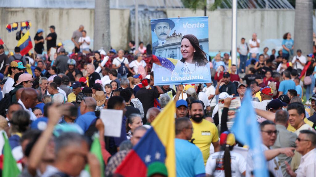 Venezuela : Delcy Rodriguez reçoit l'opposante Dinorah Figuera pour discuter de la transition politique