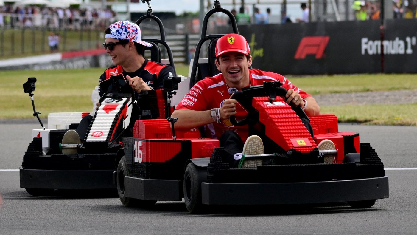 Charles Leclerc remporte le Grand Prix de Grande-Bretagne et réduit l’écart au championnat constructeurs