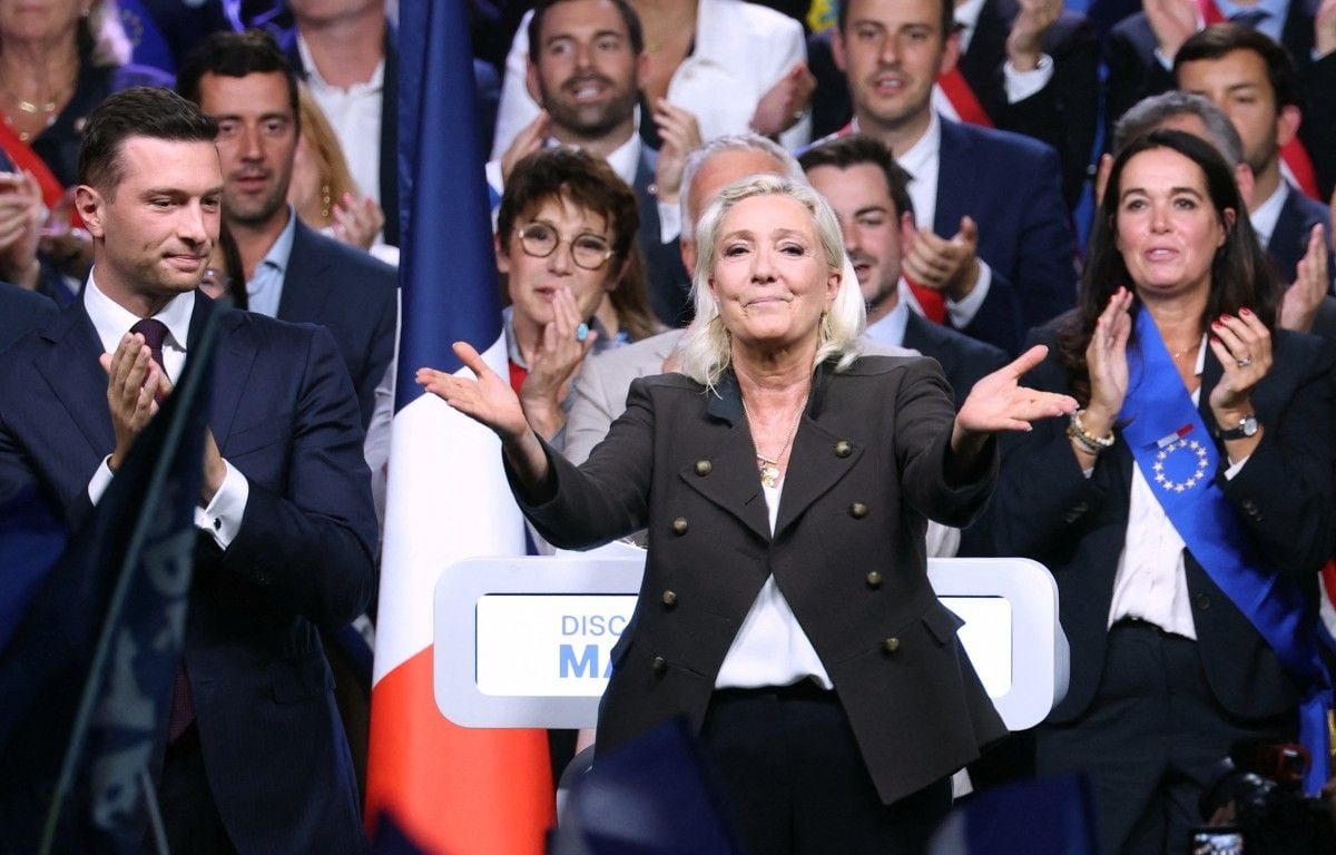 Marine Le Pen fait sa rentrée politique à Hénin-Beaumont en misant sur le logement et le pouvoir d'achat