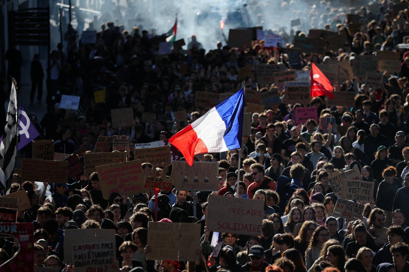 Blocage des lycées : l'intersyndicale appelle à une nouvelle journée de grève le 13 octobre