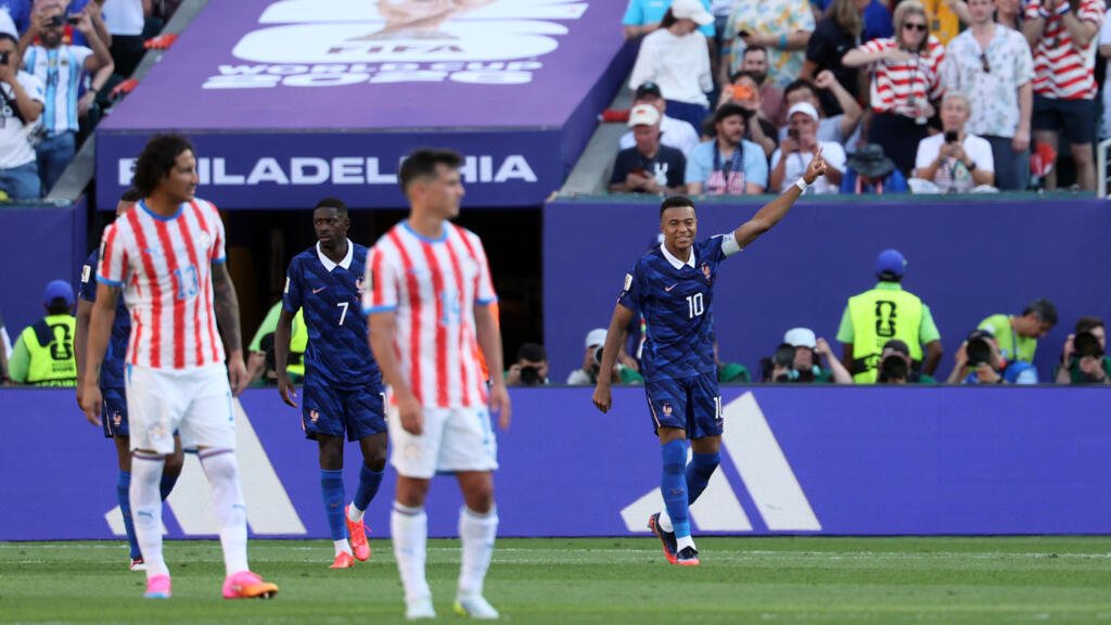 Mbappé inscrit son septième but et reste au contact de Messi au classement des meilleurs buteurs du Mondial