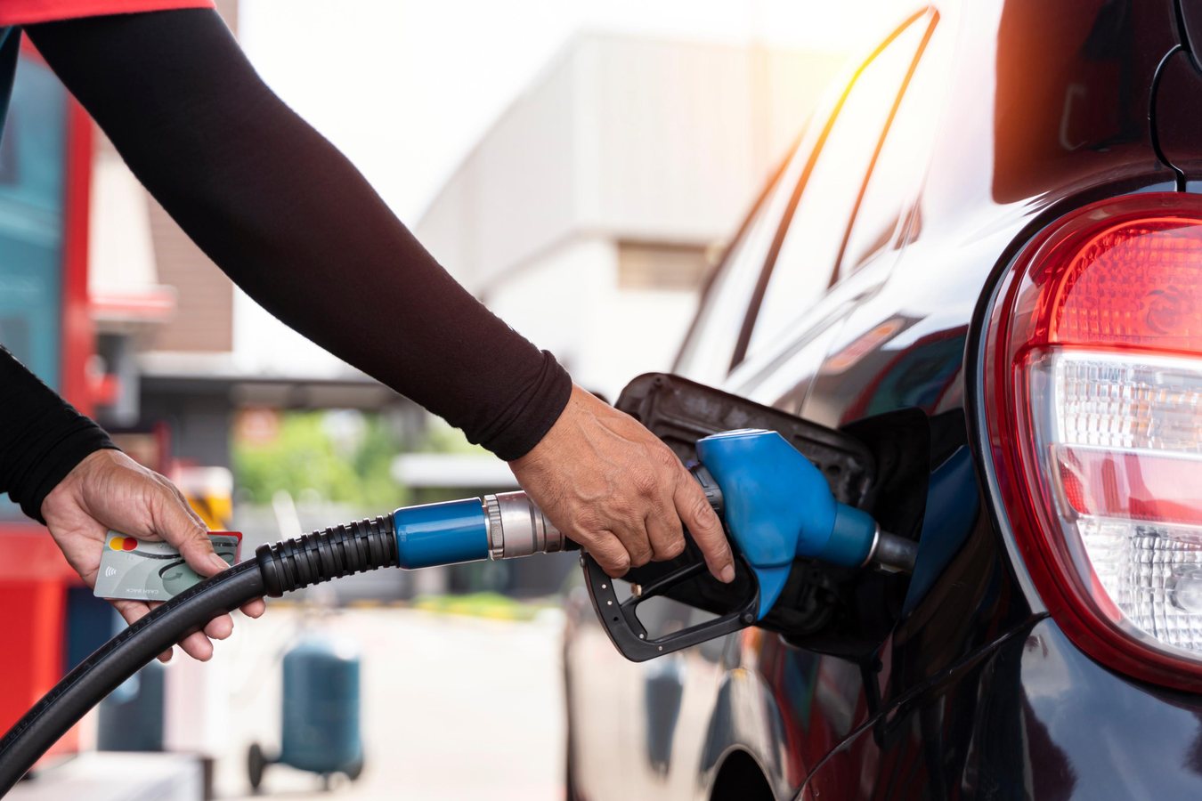 Carburants : l'État autorise la vente de gazole d'été jusqu'au 15 novembre