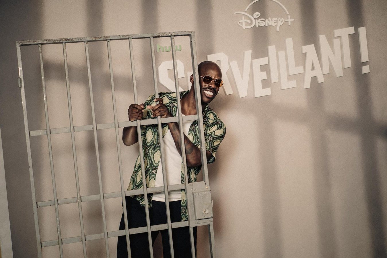 « Surveillant ! » : la comédie carcérale de John Wax arrive sur Disney+